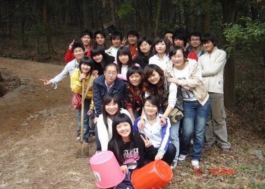 //cuggroup.mclftbet.com/DMS/UploadFiles/Department_24/NewsUpload/20080411085801346.jpg